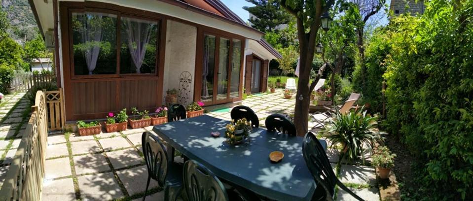 Villino L'Aranceto Sorrentino Bed & Breakfast Мета Екстериор снимка