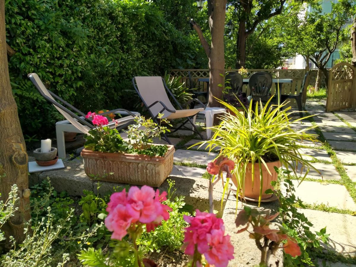 Villino L'Aranceto Sorrentino Bed & Breakfast Мета Екстериор снимка