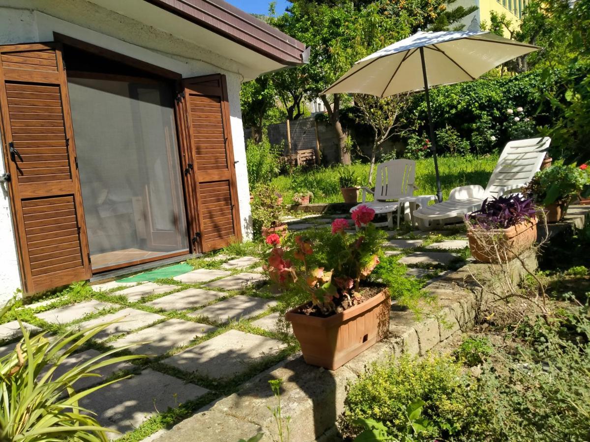 Villino L'Aranceto Sorrentino Bed & Breakfast Мета Екстериор снимка