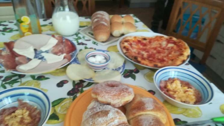 Villino L'Aranceto Sorrentino Bed & Breakfast Мета Екстериор снимка